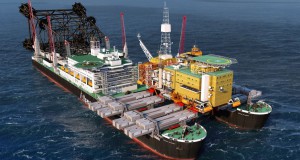 Pieter Schelte En Route to Rotterdam for Final Assembly