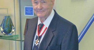 Canada ISE's Founder Receives Queen Elizabeth II Diamond Jubilee Medal