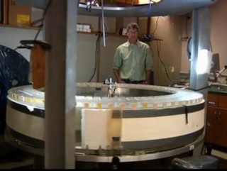 Oceanographer Studies Influence of Currents on Climate (USA)