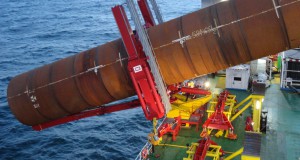 Germany Seajacks Uses IHC Handling Systems Innovative Pile Guiding Tool on Meerwind