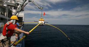 VIDEO Scripps Scientists Find 'Lubricant' for Earth's Tectonic Plates (USA)