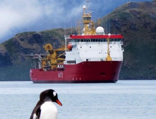 HMS Protector Takes Part in South Georgia Tasks