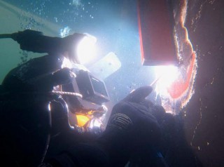 Hydrex Mobilizes to St. Malo for Repair Ops