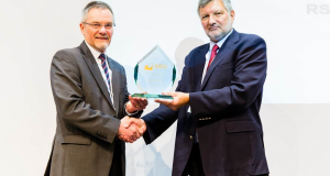 AMSIBUSINESSPERSON2014-24380