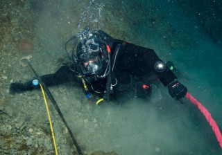CAF Captures Shipwreck Images During Operation NUNALIVUT 2014 1