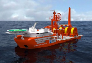 Huisman-China-Installs-Offshore-Mast-Crane-Onboard-Lewek-Constellation