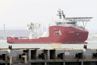 Ocean Shield Resupplies, Continues Search for Flight MH370