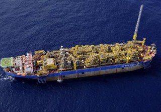 Petrobras Produces First Oil from New Well in Lula