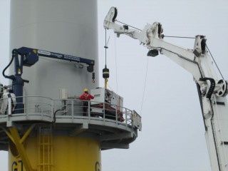 Vroon's 'VOS Sweet' Gets Crane Upgrade