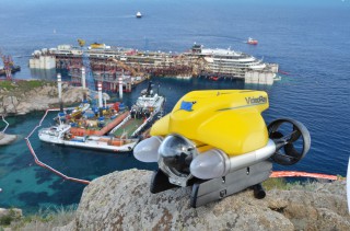 VideoRay-ROVs-Assist-in-Costa-Concordia-Salvage