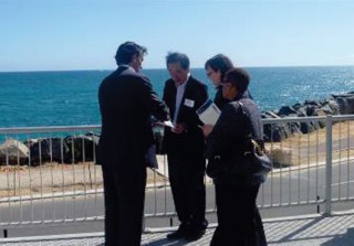 Carnegie Welcomes Former Japanese Prime Minister at Fremantle Wave Energy Research Facility