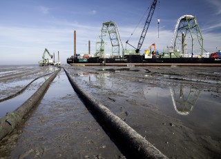 Siemens Hands Over BorWin2 to TenneT