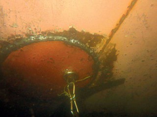 Underwater doubler plate installation in South-Korea