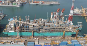 Alam Maritim Wins PFLNG1 Mooring Job