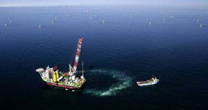 Fundamentinstallation Gode Wind_Hintergrund erste Turbine