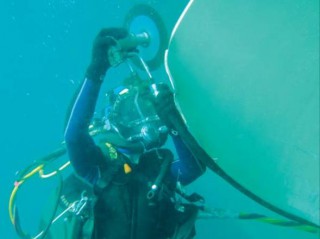 Hydrex Repairs Tanker's Propeller in Dubai